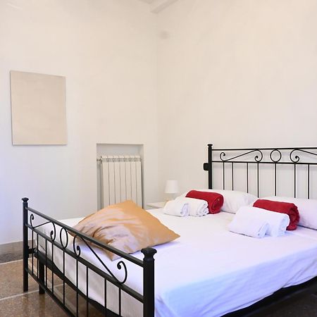 Inn Pisa Rentals 2- Starlight Central Flat Bagian luar foto