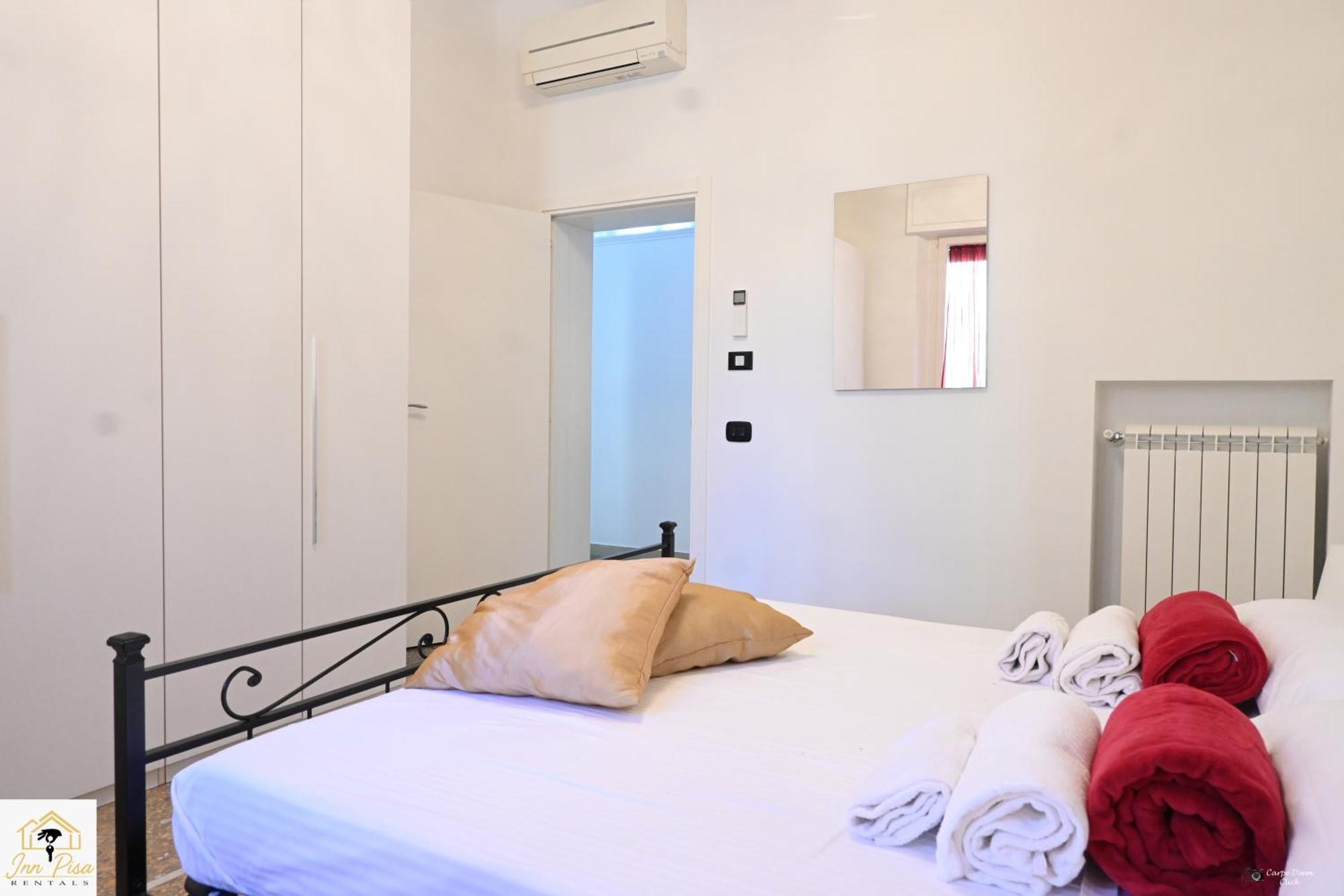 Inn Pisa Rentals 2- Starlight Central Flat Bagian luar foto
