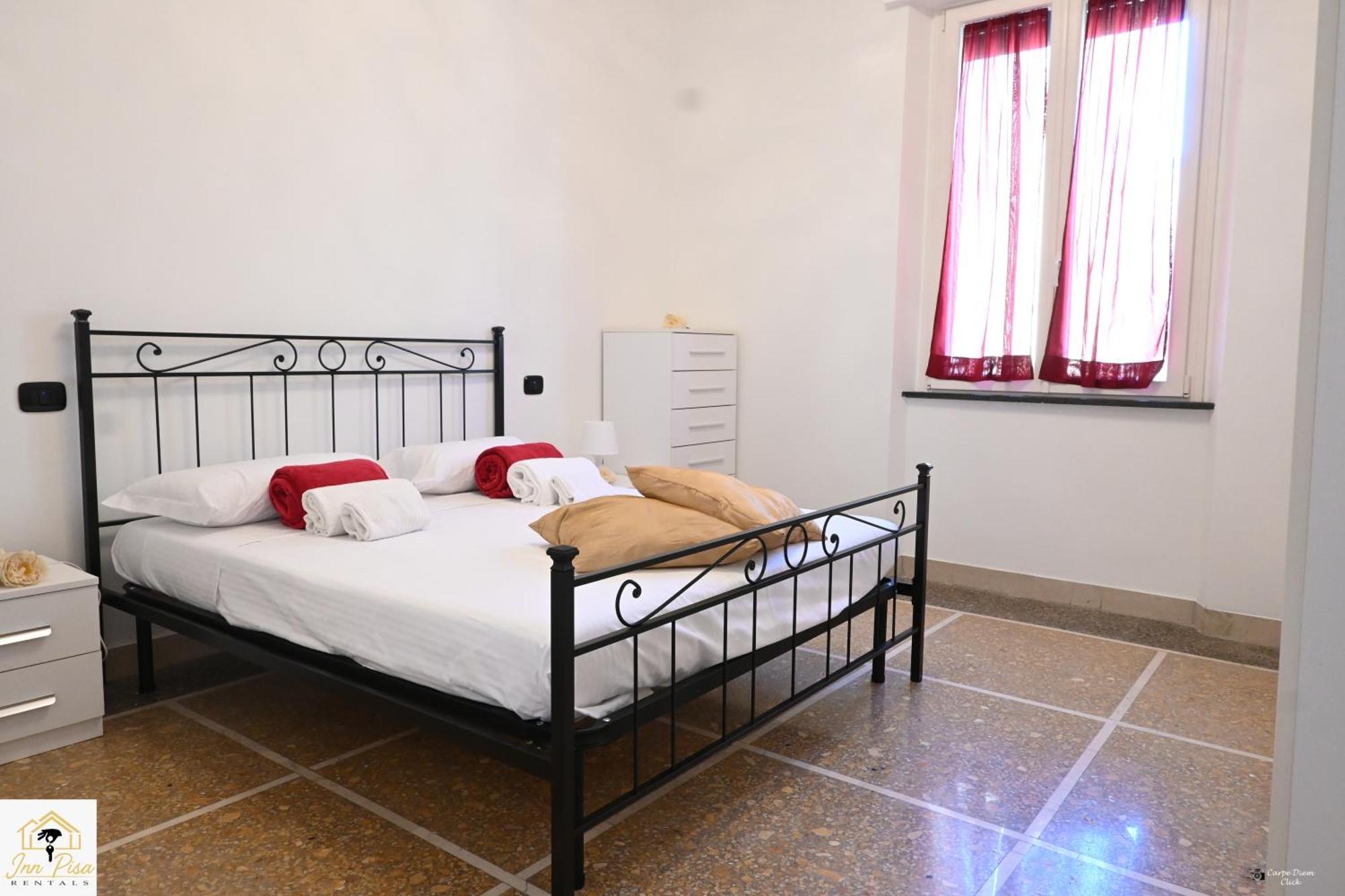 Inn Pisa Rentals 2- Starlight Central Flat Bagian luar foto