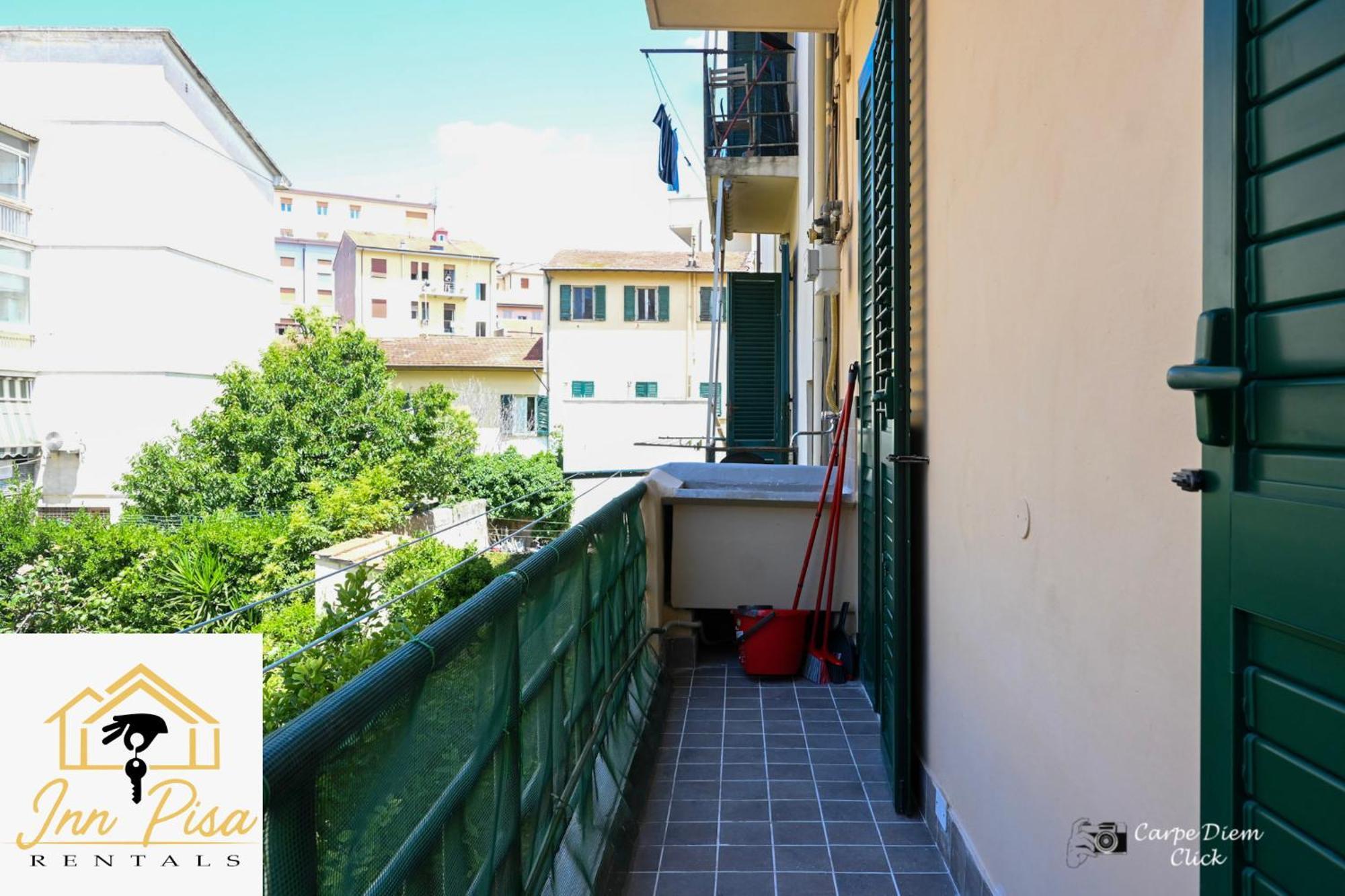 Inn Pisa Rentals 2- Starlight Central Flat Bagian luar foto